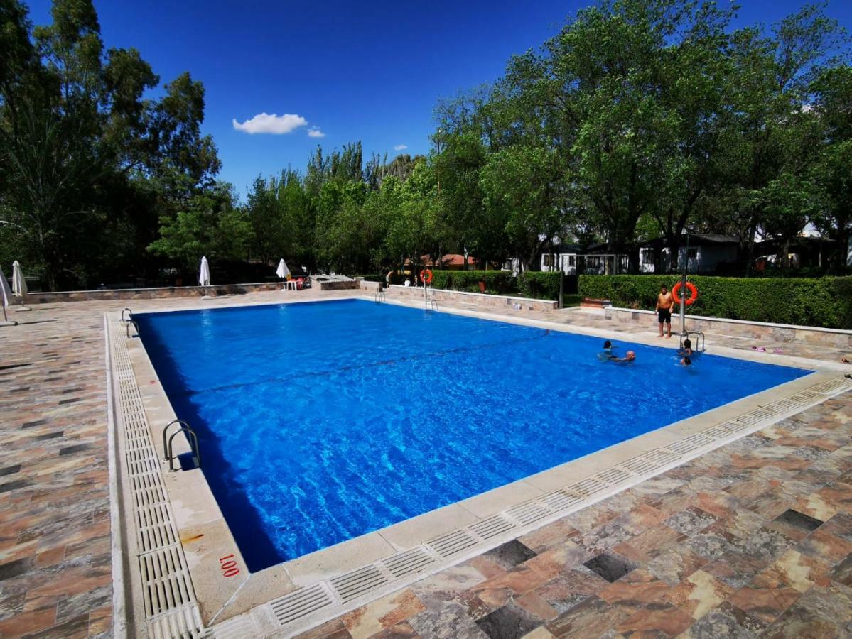 Bungalows Alpha Хетафе Екстер'єр фото
